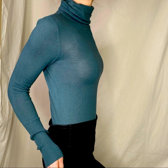 Teal Turtleneck long sleeve Top size small - Picture 14 of 14